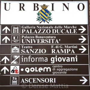 395.05-Rimini-Entering Urbino